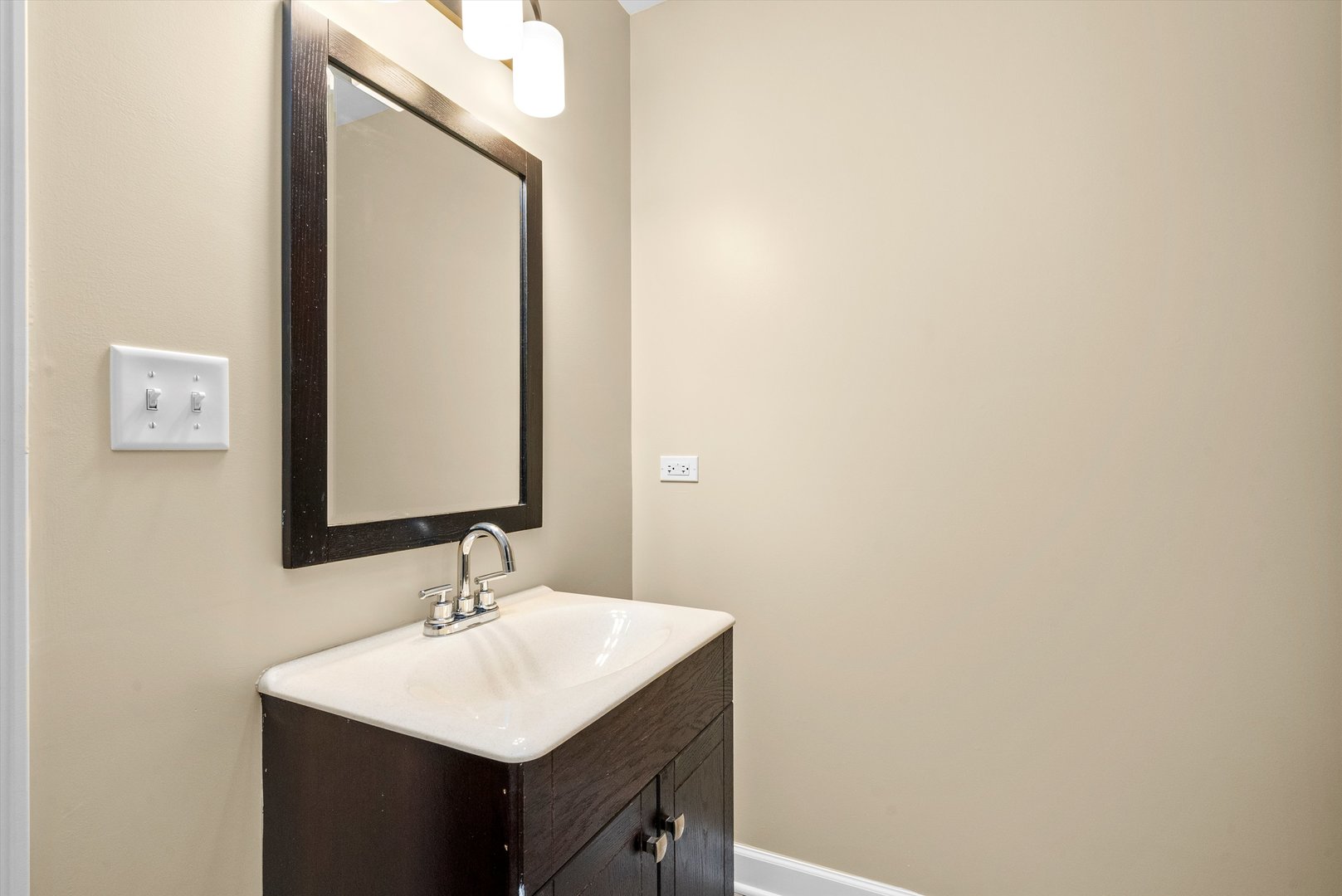 552 West Cullerton Street, Unit G Chicago, IL 60616 - Photo 16 of 21