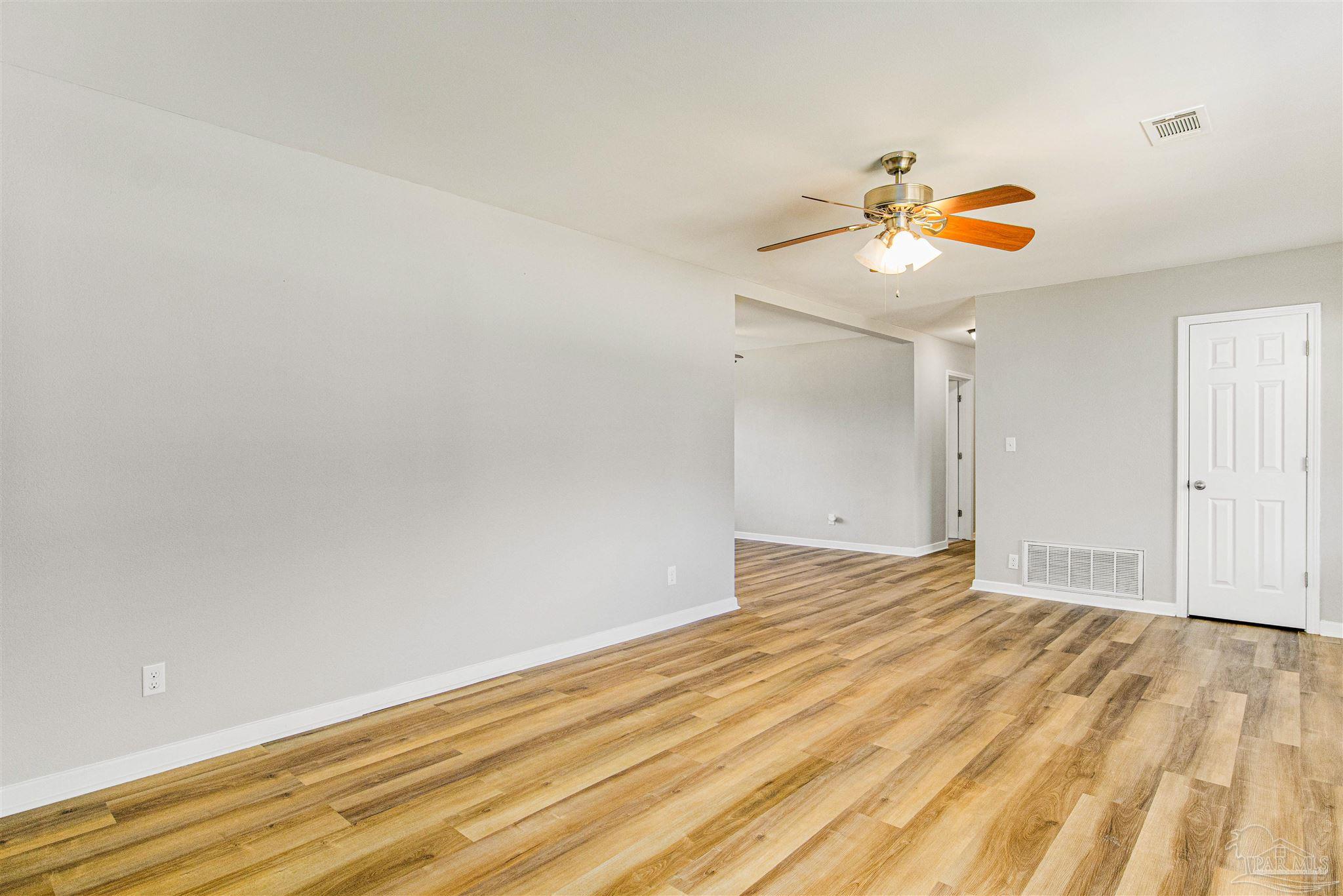 8901 Arcadia Road Pensacola, FL 32534 - Photo 3 of 33 Gallery Image 3
