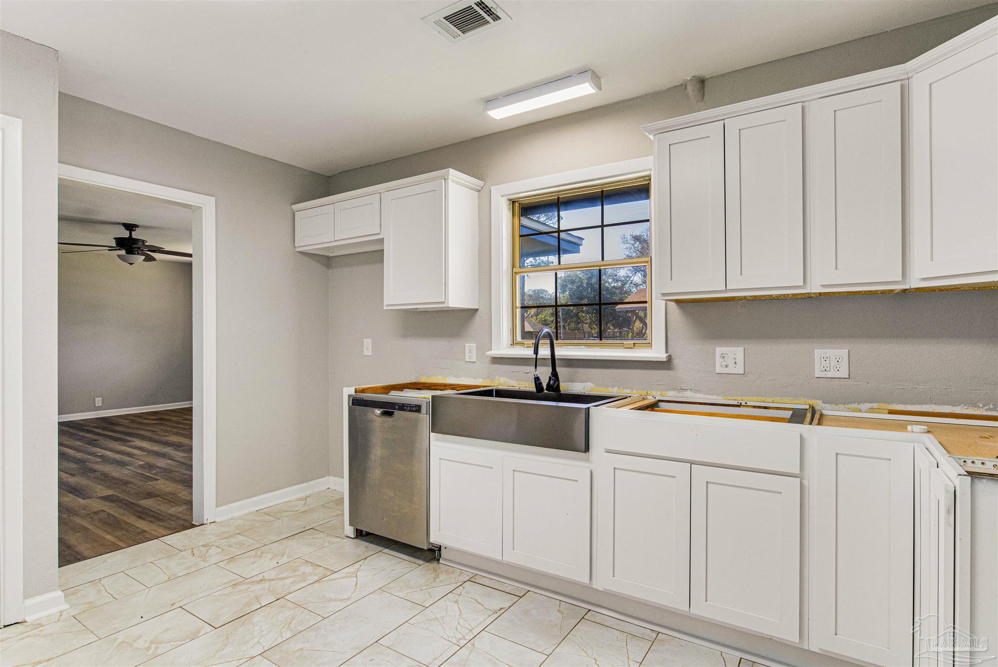8901 Arcadia Road Pensacola, FL 32534 - Photo 9 of 33 Gallery Image 9