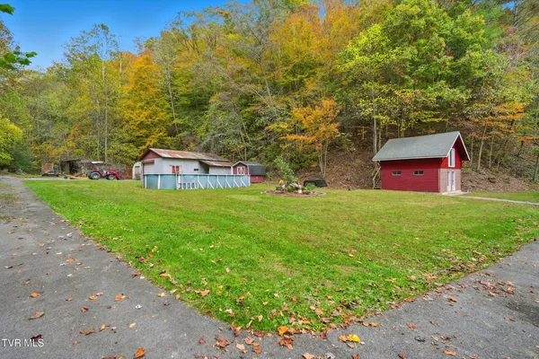 $599,000 | 5186 Lick Creek Road, Clinchco, VA 24226