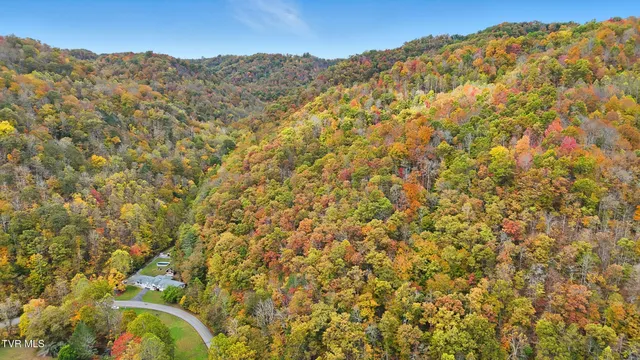 $599,000 | 5186 Lick Creek Road, Clinchco, VA 24226