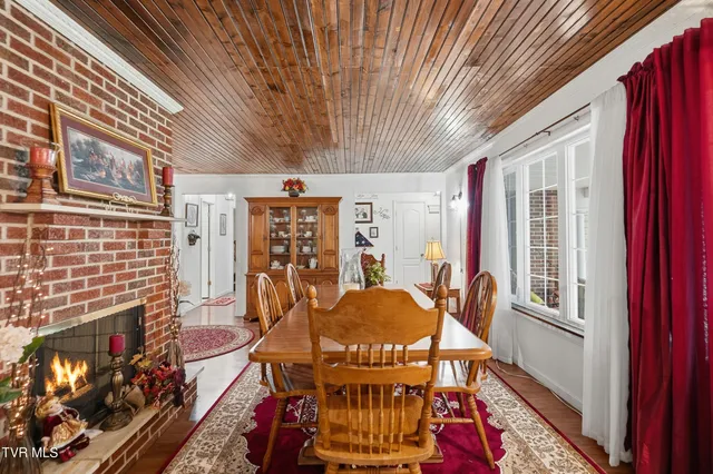 $599,000 | 5186 Lick Creek Road, Clinchco, VA 24226