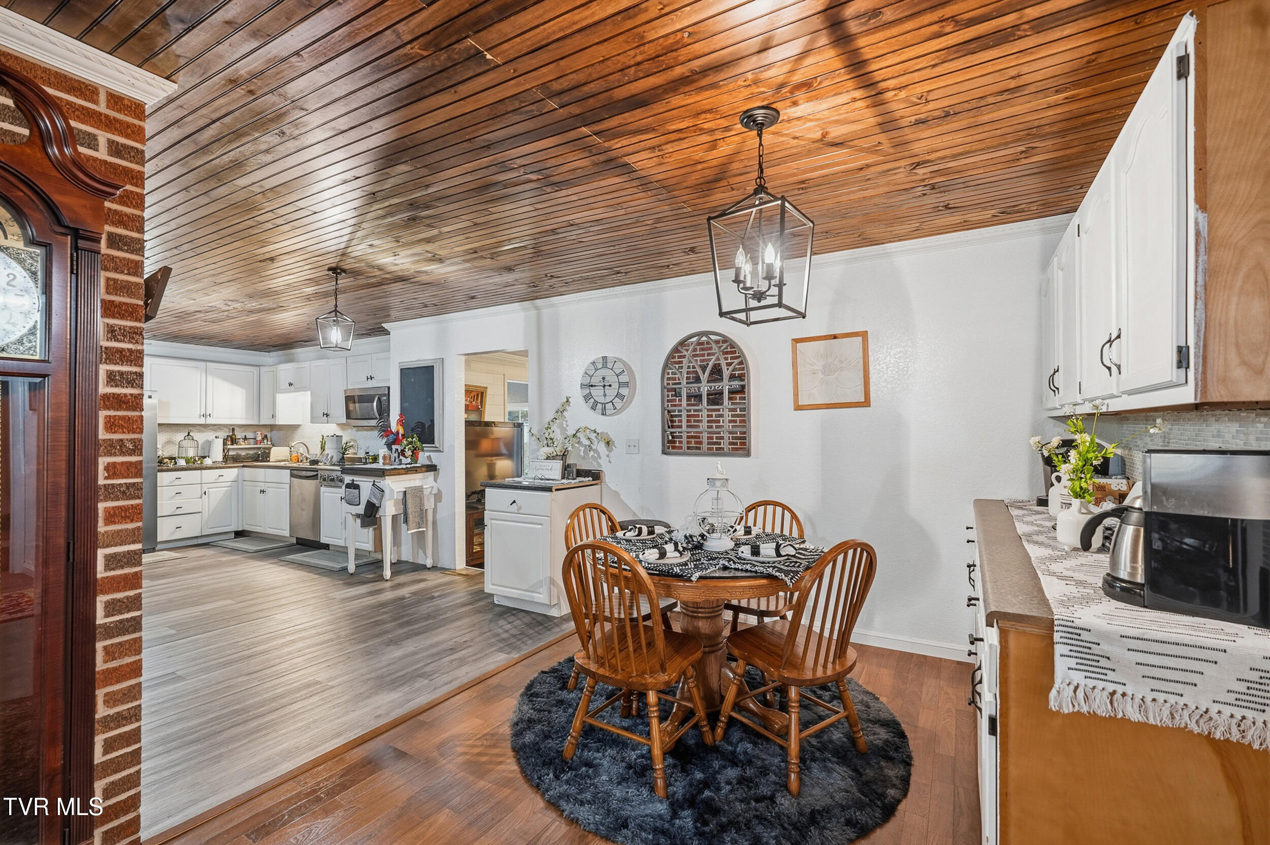 5186 Lick Creek Road Clinchco, VA 24226 - Photo 28 of 63 1000016775