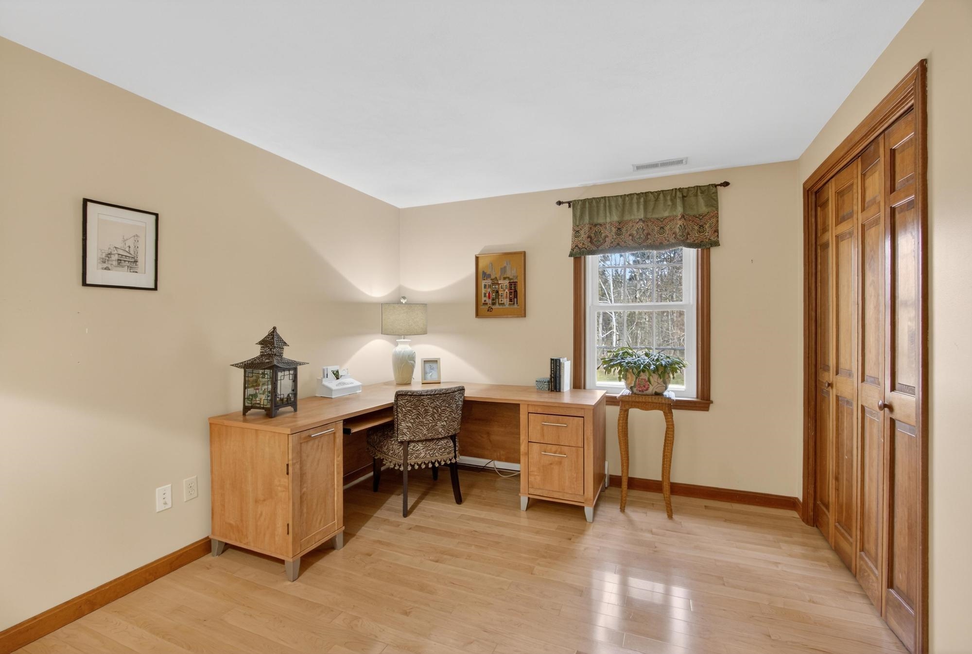 17 Kent Street Windham, NH 03087 - Photo 22 of 35