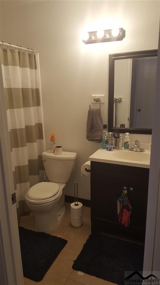11040 Hillcrest Road, Unit 11040 HIRSCHFELD WAY RAN Rancho Cordova, CA 95670 - Photo 12 of 37