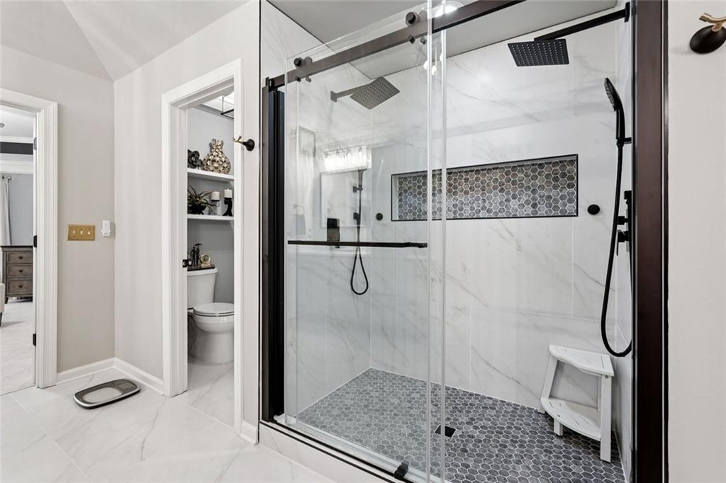 9260 Colham Drive Cumming, GA 30041 - Photo 33 of 59