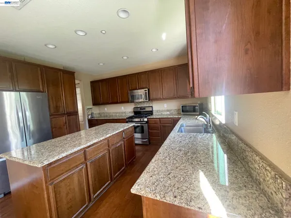 $4,000 | 1669 Marina Way, Brentwood, CA 94513