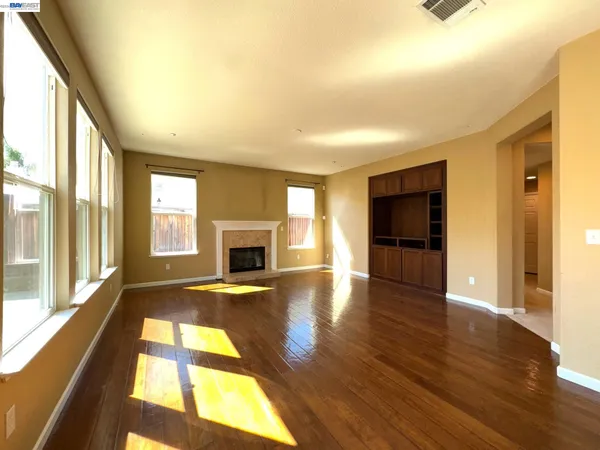 $4,000 | 1669 Marina Way, Brentwood, CA 94513
