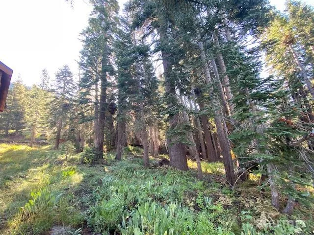 en suite bathroom with a sink and a mirror