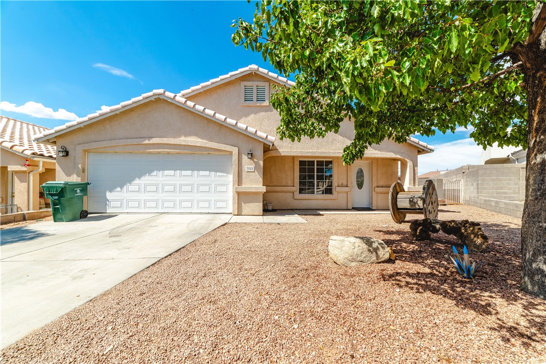 3048 Mallory Loop Kingman, AZ 86401 - Photo 1 of 75 Front of???????????????????????????????? Structure