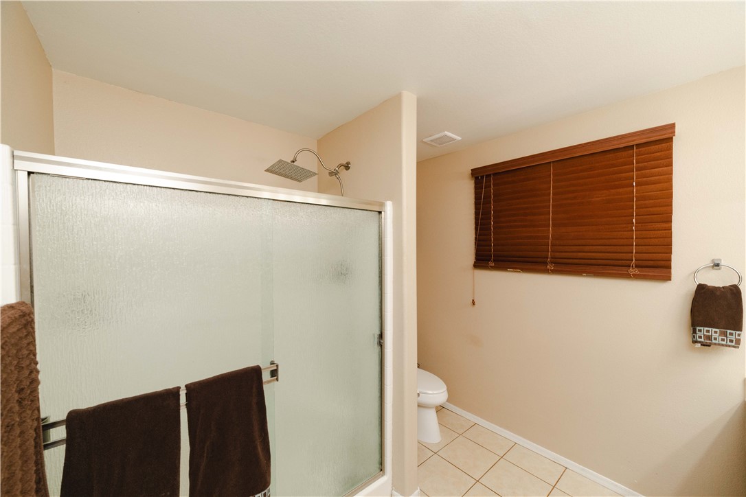3048 Mallory Loop Kingman, AZ 86401 - Photo 35 of 75 Bathroom