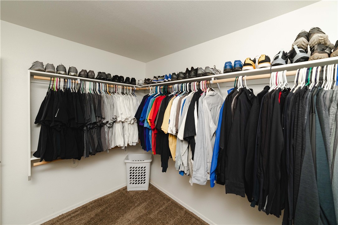 3048 Mallory Loop Kingman, AZ 86401 - Photo 39 of 75 Closet