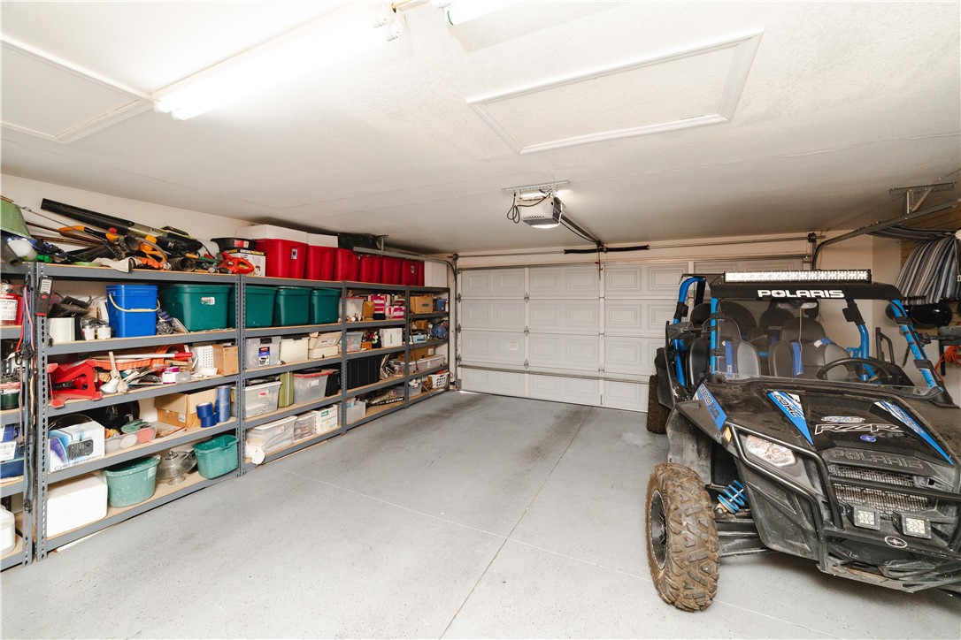 3048 Mallory Loop Kingman, AZ 86401 - Photo 54 of 75 Garage