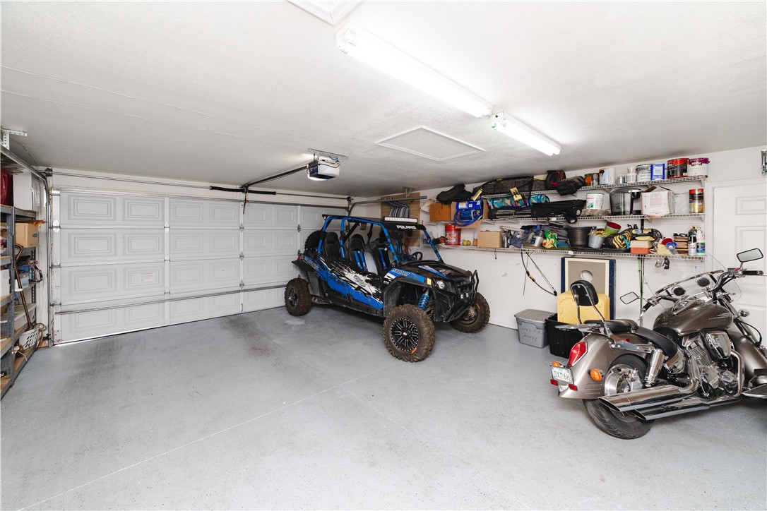 3048 Mallory Loop Kingman, AZ 86401 - Photo 55 of 75 Garage
