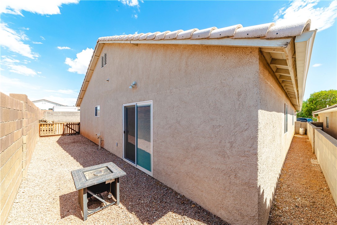 3048 Mallory Loop Kingman, AZ 86401 - Photo 59 of 75 Back of Structure