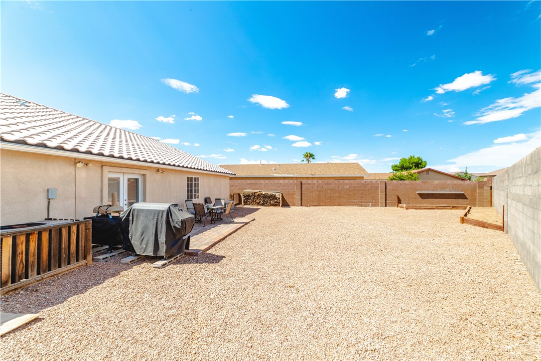 3048 Mallory Loop Kingman, AZ 86401 - Photo 68 of 75 Yard