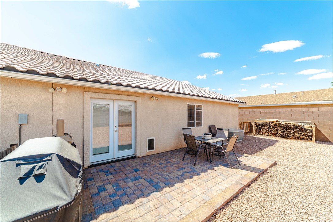 3048 Mallory Loop Kingman, AZ 86401 - Photo 71 of 75 Patio