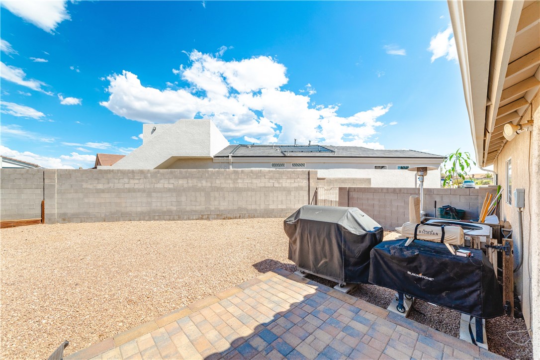 3048 Mallory Loop Kingman, AZ 86401 - Photo 74 of 75 Patio