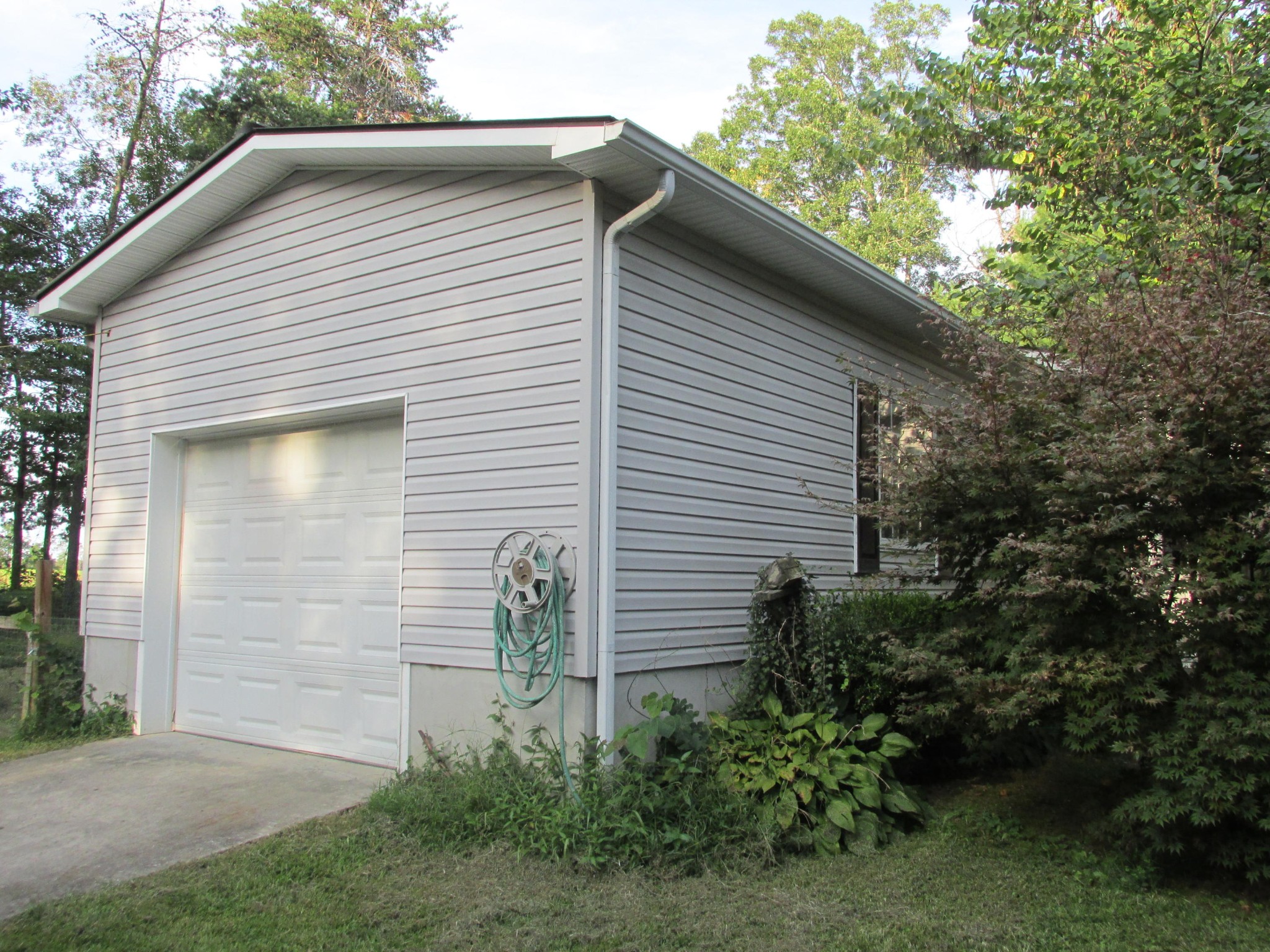1099 Pine Ridge Lane Clarkrange, TN 38553 - Photo 2 of 20 Gallery Image 2
