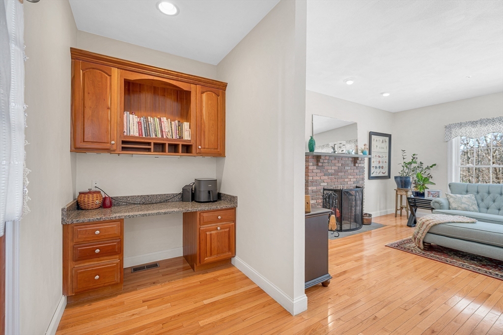 175 Carter Field Road North Andover, MA 01845 - Photo 14 of 36 Gallery Image 14