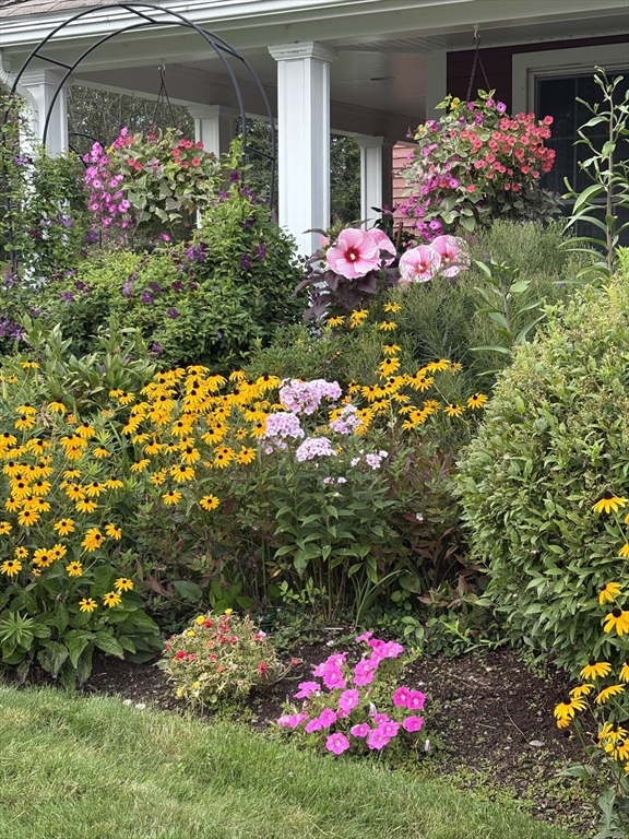 175 Carter Field Road North Andover, MA 01845 - Photo 4 of 36 Gallery Image 4