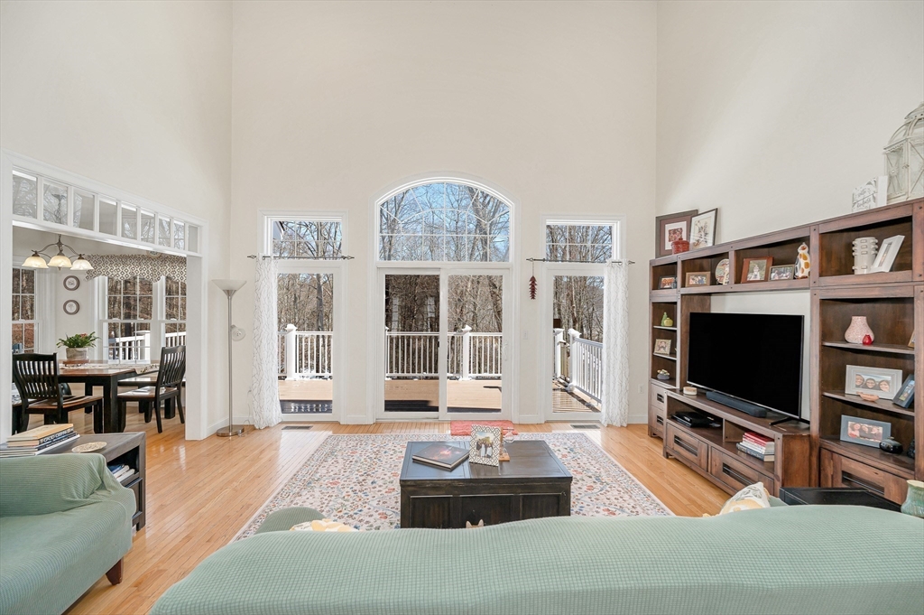 175 Carter Field Road North Andover, MA 01845 - Photo 7 of 36 Gallery Image 7