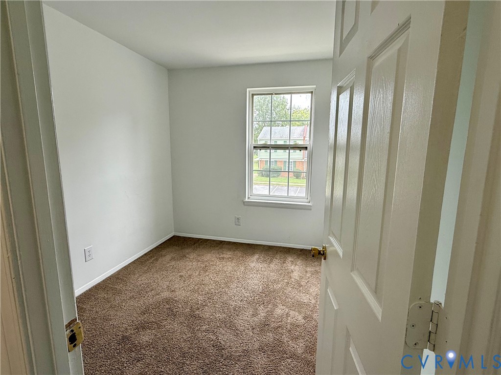 405 Roxana Road Highland Springs, VA 23075 - Photo 13 of 21 Gallery Image 13