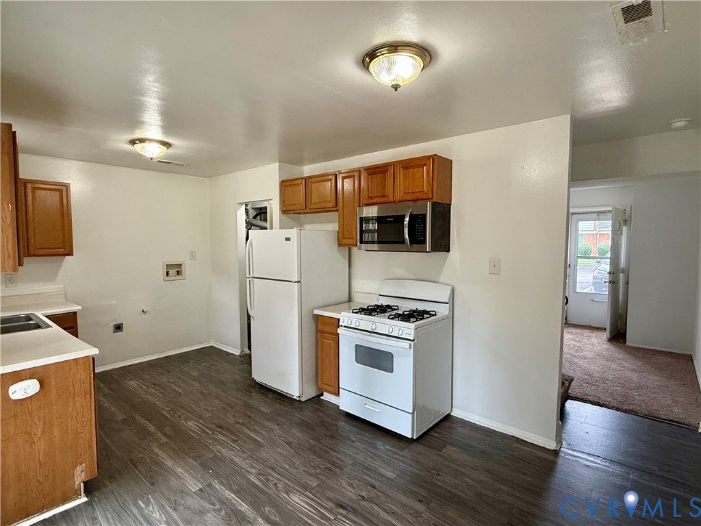 405 Roxana Road Highland Springs, VA 23075 - Photo 4 of 21 Gallery Image 4