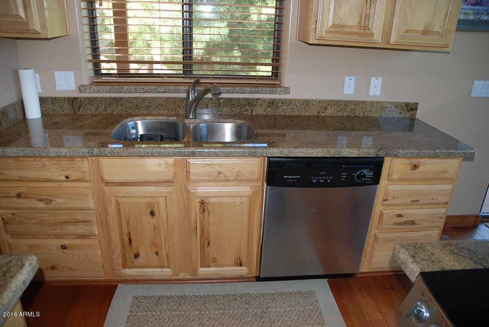 506 Myrtle Point Trail Payson, AZ 85541 - Photo 9 of 35 9Kitchen