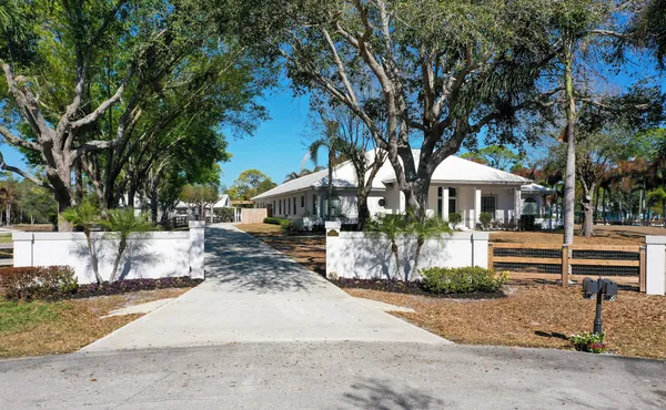 $1,997,000 | 3401 Southwest Holly Lane, Palm City, FL 34990