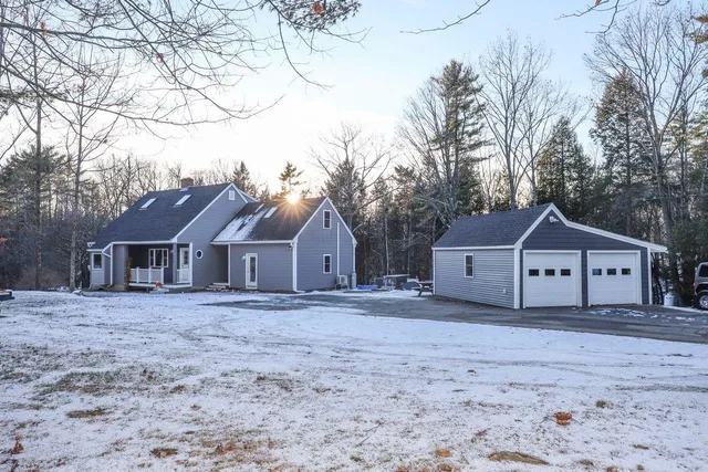 $625,000 | 724 Sanborn Road, Sanbornton, NH 03269