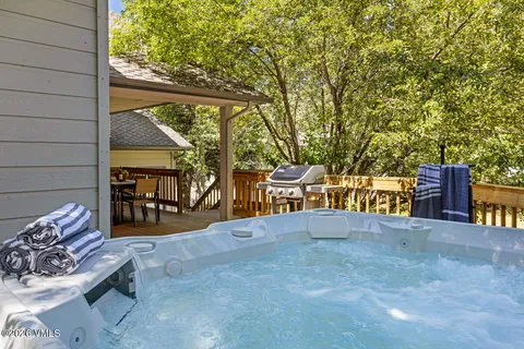 $3,695,000 | 860 Deer Boulevard, Avon, CO 81620