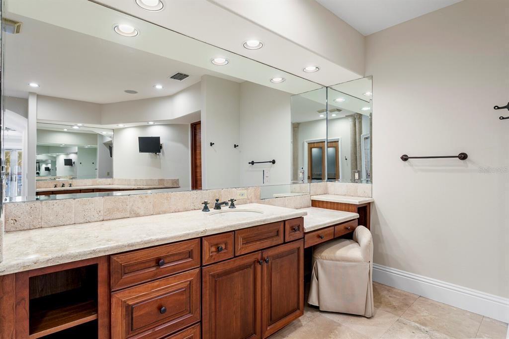 6528 Surfside Boulevard Apollo Beach, FL 33572 - Photo 26 of 50