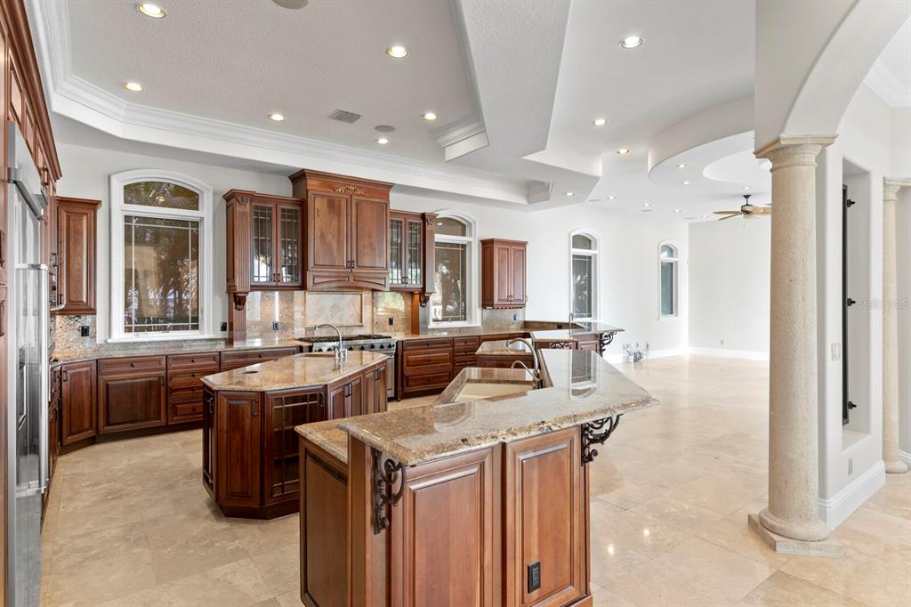 6528 Surfside Boulevard Apollo Beach, FL 33572 - Photo 8 of 50