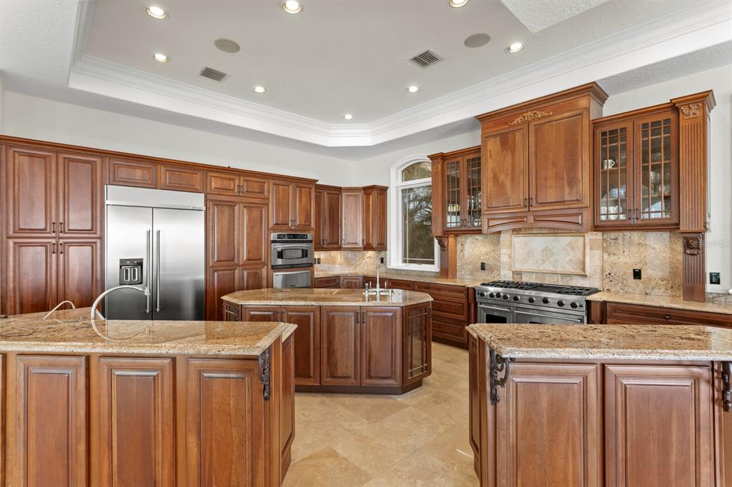 6528 Surfside Boulevard Apollo Beach, FL 33572 - Photo 10 of 50