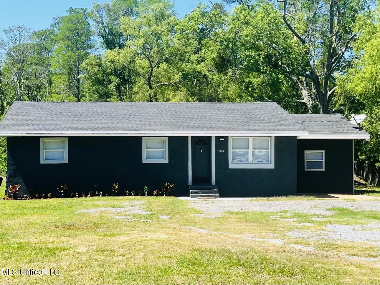 7401 Old Stage Road Moss Point, MS 39563 - Photo 1 of 28 8A51E892-6FC3-4BBD-85A6-480786C1BDA4