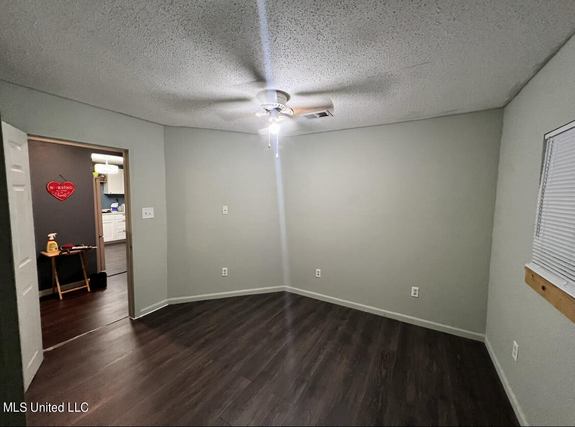 7401 Old Stage Road Moss Point, MS 39563 - Photo 22 of 28 6303D2AE-FB64-4852-93CD-149C1A02C9A3