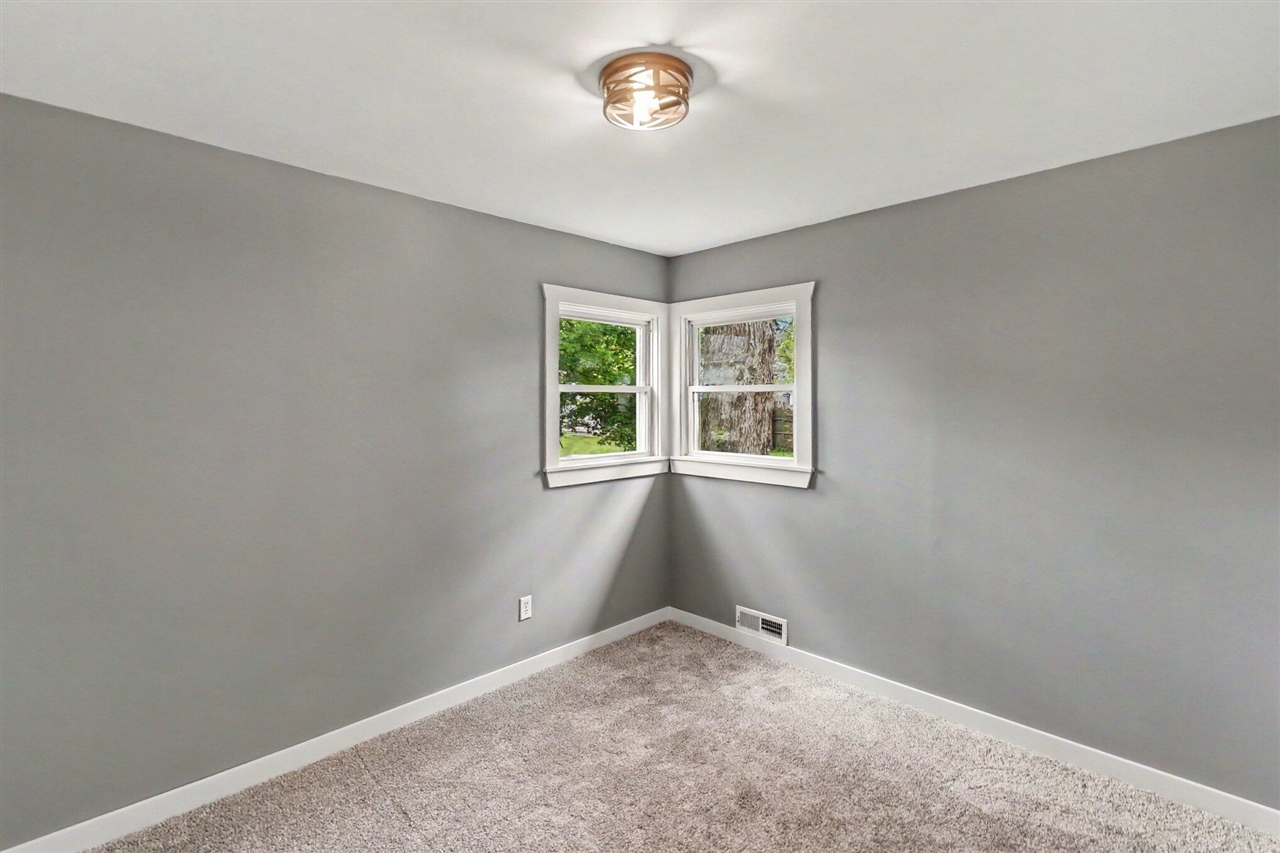 307 Mechanic Street Stockbridge, MI 49285 - Photo 12 of 15