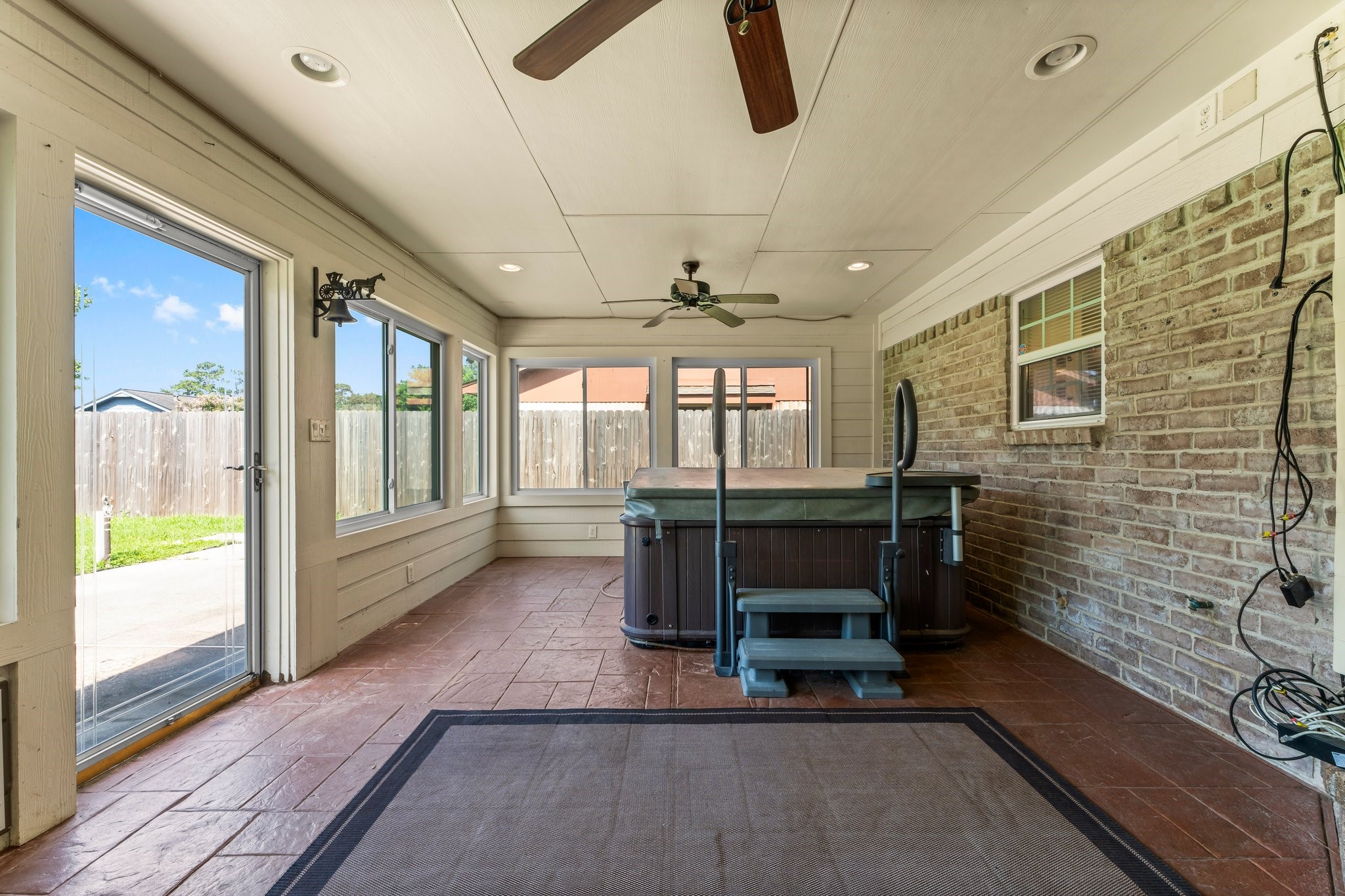 3527 Acorn Way Lane Spring, TX 77389 - Photo 22 of 26 a hallway with a table and chairs