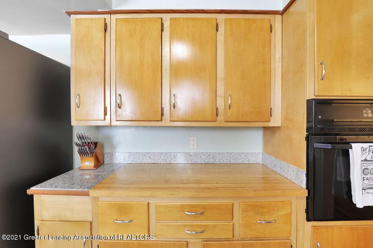 2630 Eaton Rapids Road Lansing, MI 48911 - Photo 13 of 45 Kitchen