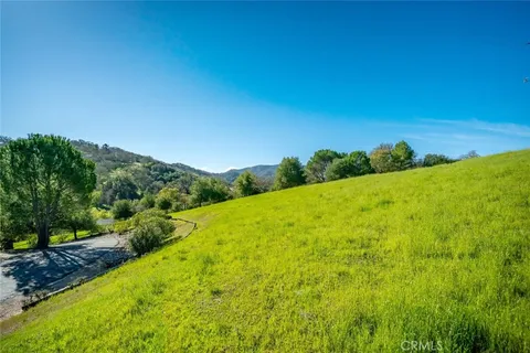 $949,000 | 10900 Portal Road, Atascadero, CA 93422
