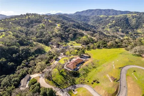 $949,000 | 10900 Portal Road, Atascadero, CA 93422