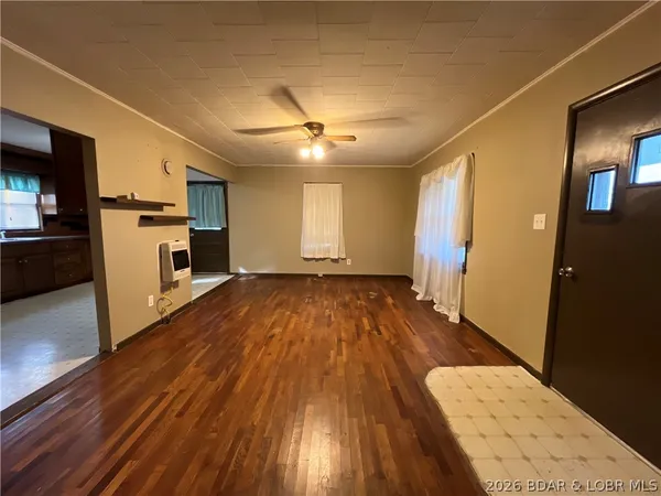 $165,000 | 15986 State Route North, Stover, MO 65078