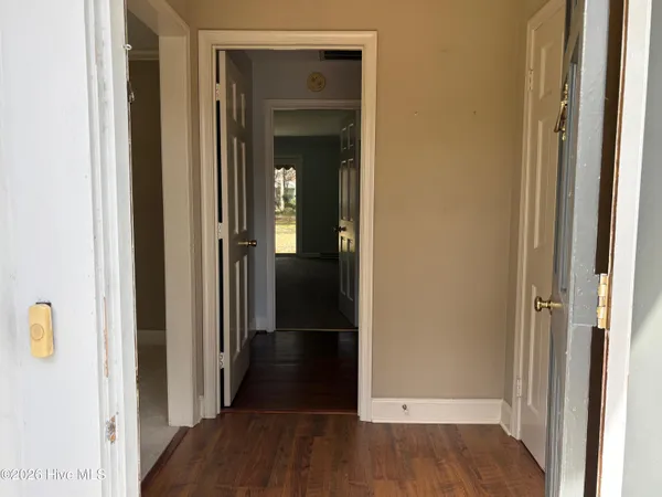 $299,900 | 2107 Somerset Drive North, Wilson, NC 27893