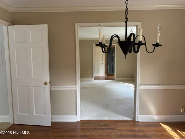 $299,900 | 2107 Somerset Drive North, Wilson, NC 27893