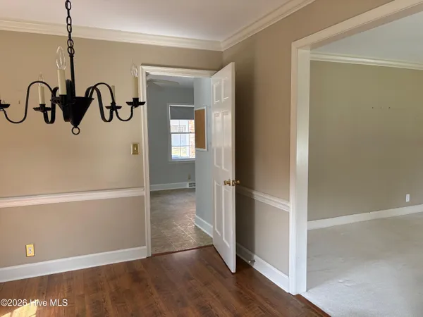 $299,900 | 2107 Somerset Drive North, Wilson, NC 27893
