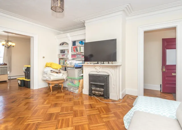 $3,400 | 31 Elm Street, Unit 1, Newton, MA 02465