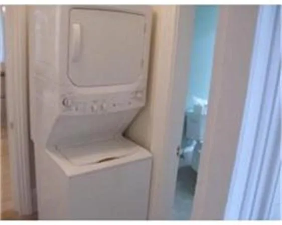 $3,400 | 31 Elm Street, Unit 1, Newton, MA 02465