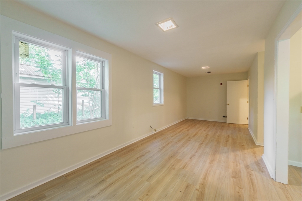 499 Hadley Road Sunderland, MA 01375 - Photo 12 of 31
