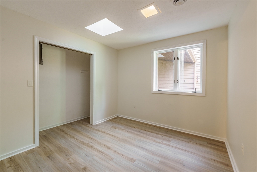 499 Hadley Road Sunderland, MA 01375 - Photo 14 of 31